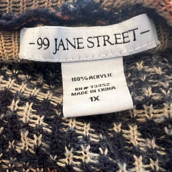 Patterned Black and Tan Sweater with hood - Picture 2 of 3
